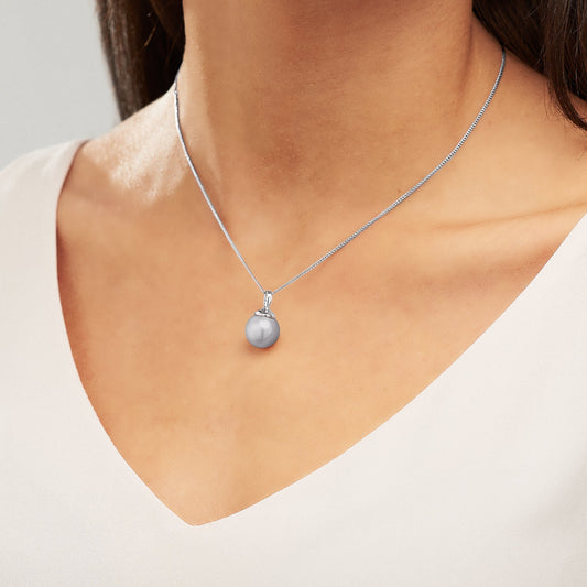 Single grey pearl pendant necklace in silver by Claudette Worters