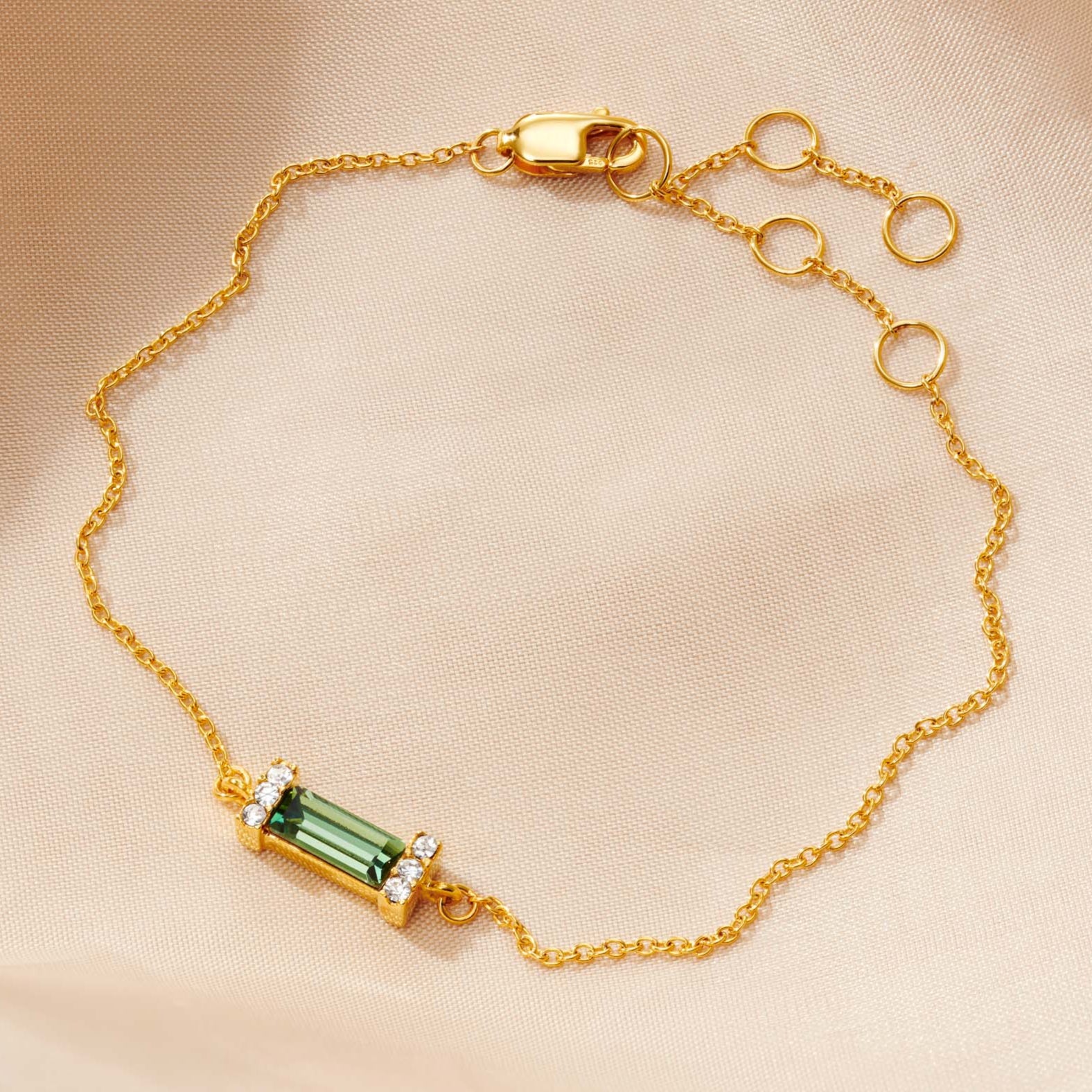 Peridot birthstone bracelet in gold vermeil