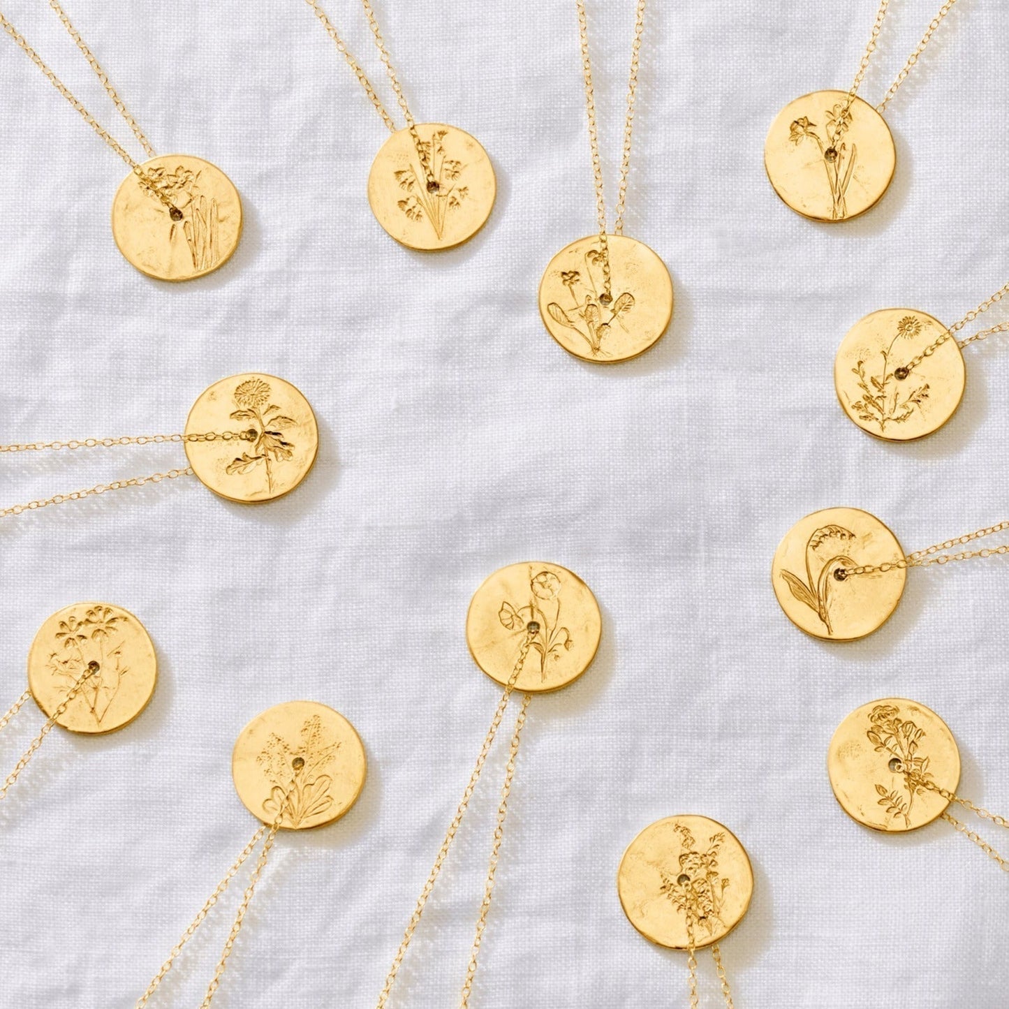 December Birth Flower Narcissus Necklace in Gold Vermeil